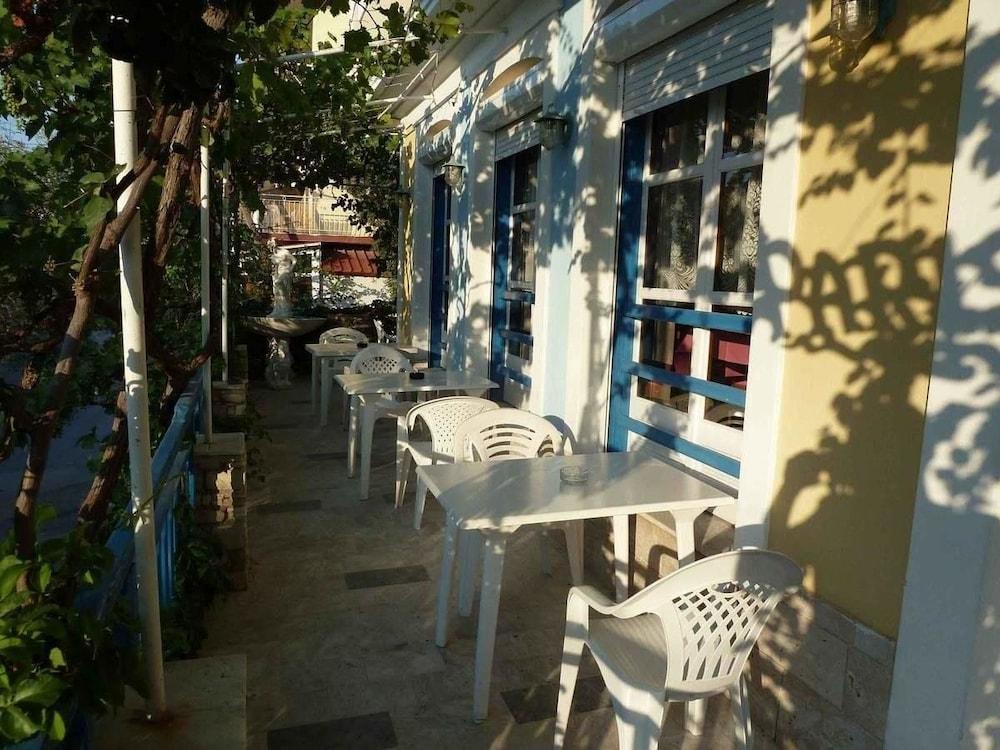 Rania Beach Ireo  Exterior photo